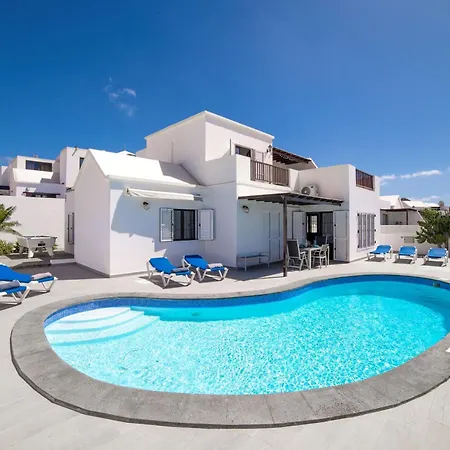 Modern Puerto Del Carmen Heated Private Pool Pool Table Maria