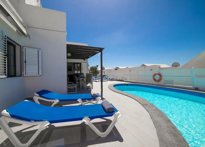 Villa Modern Puerto Del Carmen Heated Private Pool Pool Table Maria *