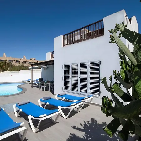 Modern Puerto Del Carmen Heated Private Pool Pool Table Maria Villa *