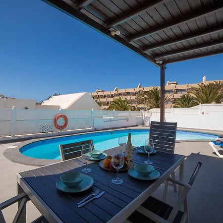 Maria Carmen: Modern Beachside Retreat With Heated Pool Tias