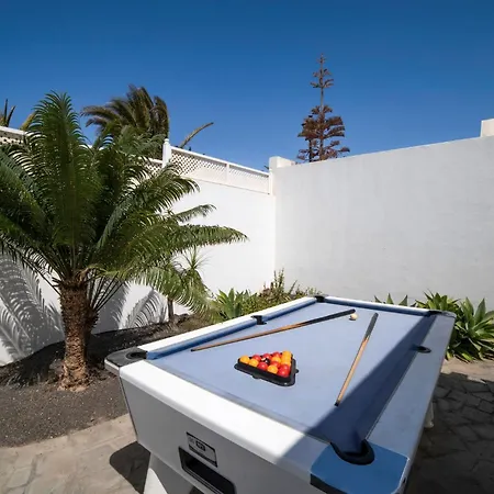 Villa Modern Puerto Del Carmen Heated Private Pool Pool Table Maria *